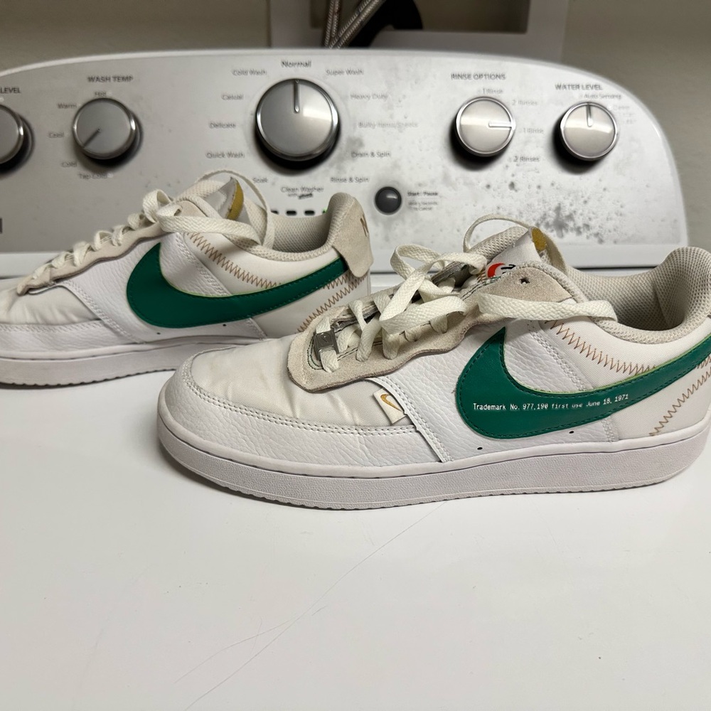 Nike Court Vision Low Premium Men’s Size 8